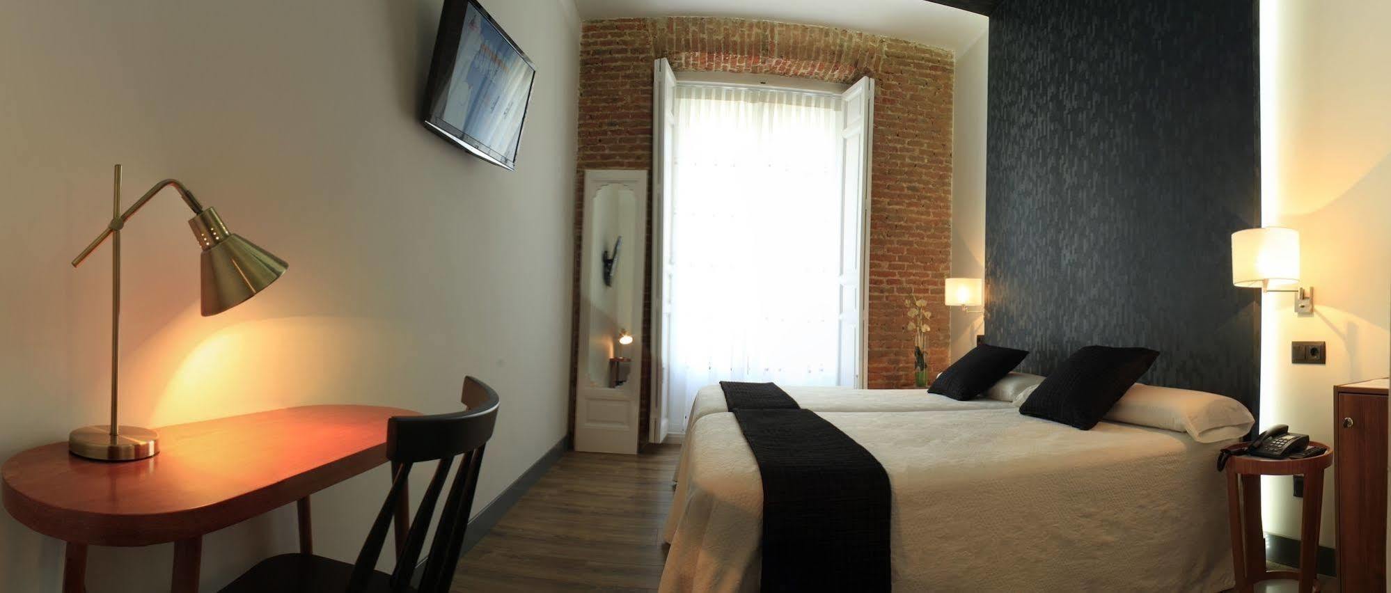 Guest house Oriente 3*
